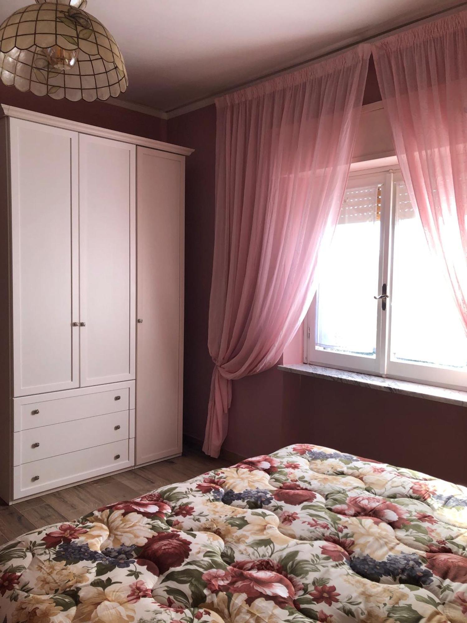 Casa Di Giose Con Garage Apartment คาปราโรลา ภายนอก รูปภาพ